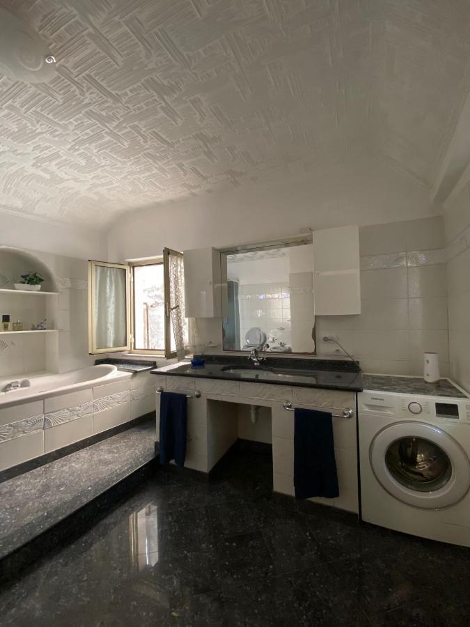 Apartamento La Palma Di Rafe Génova Exterior foto